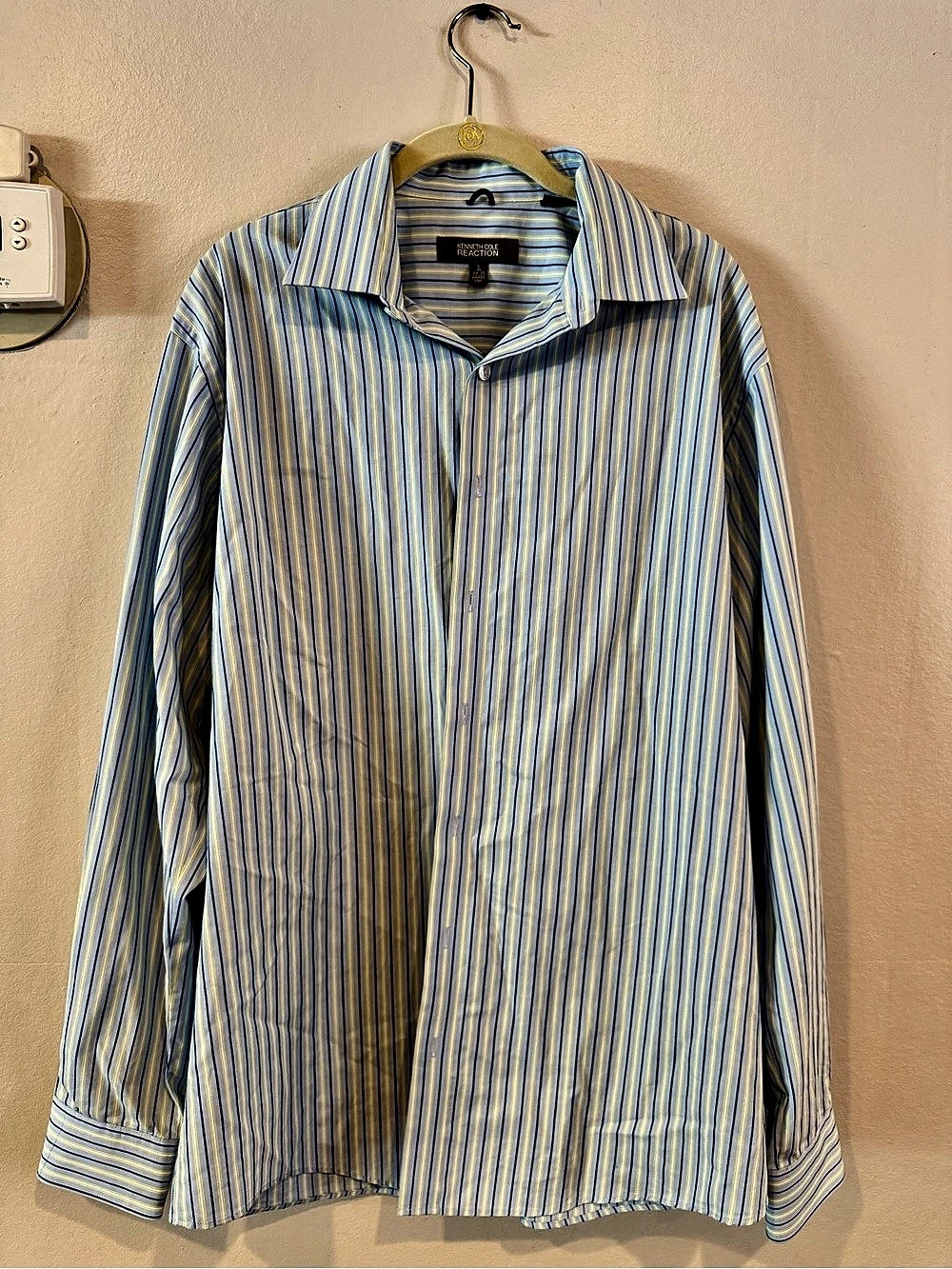 Kenneth Cole Reaction Striped Cotton Button Down in Blue & White Size Large